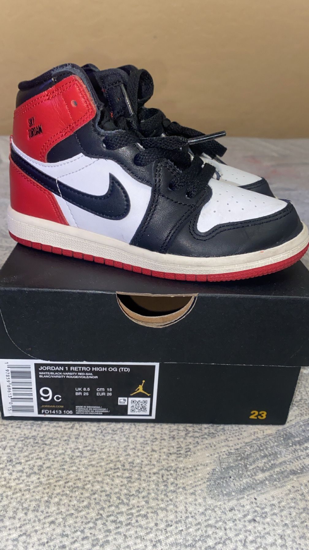 Jordan 1 Retro 9c & Jordan 13 9c