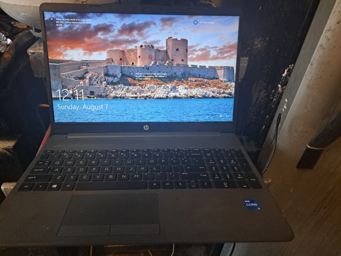 2021 Hp 11th Gen 250 G8 Quadcore With Adobe Creative Cloud