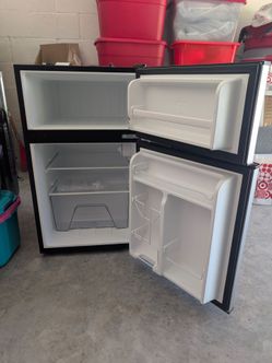 Mini fridge/freezer