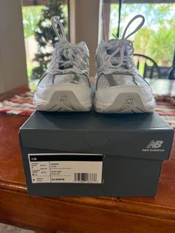 New Balance 530 Running Shoes – White/Grey – Never Worn