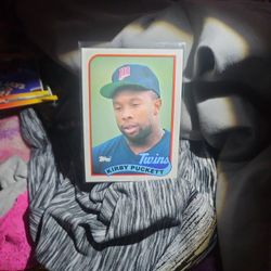 1989 Topps Chewing Gum Kirby Puckett Baseball Card 