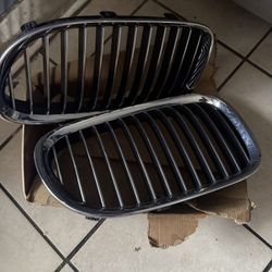 2012 BMW 750i Grille