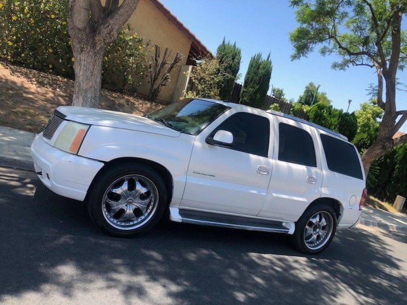2003 CADILA ESCALEDE