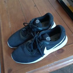 Nikes Shoes Size 12 Mens