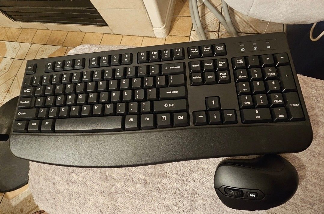 Keyboard With Mouse