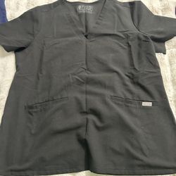 Figs Women’s Two Pocket Scrub Top