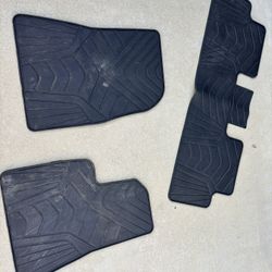 Tesla 3 Floor Mat Set