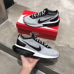 Nike Air Max Flyknit Racer