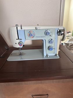 Penncrest Vintage Sewing Machine
