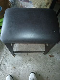 Brandnew Stools 4 Total