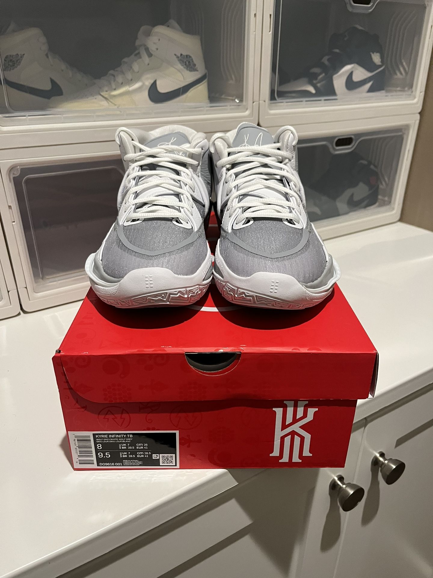 Nike Kyrie Infinity Team “Wolf Grey” for Sale in Irvine, CA - OfferUp