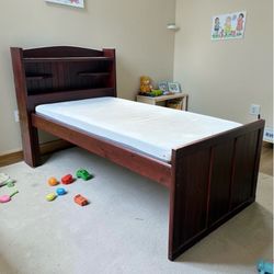 Twin bed
