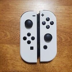 Nintendo Switch OLED White Joy Cons 