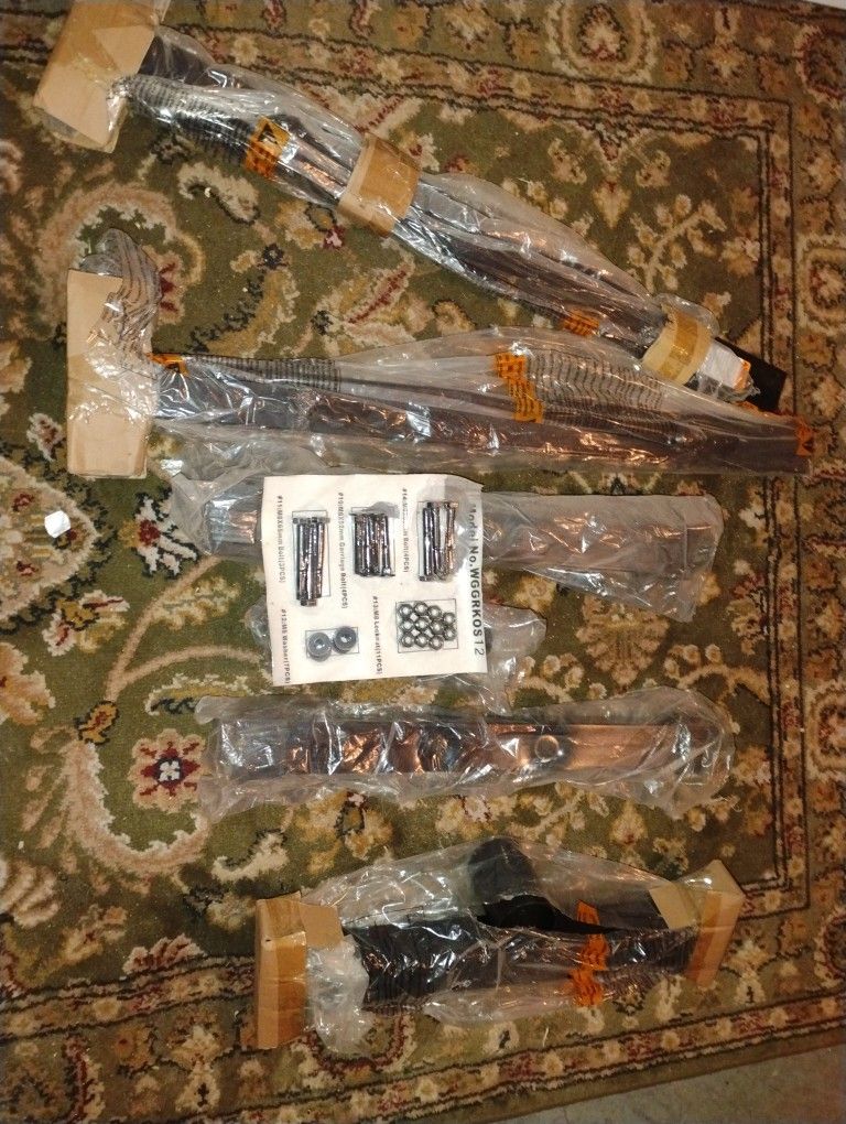 Unassembled Gold's Weight Rack