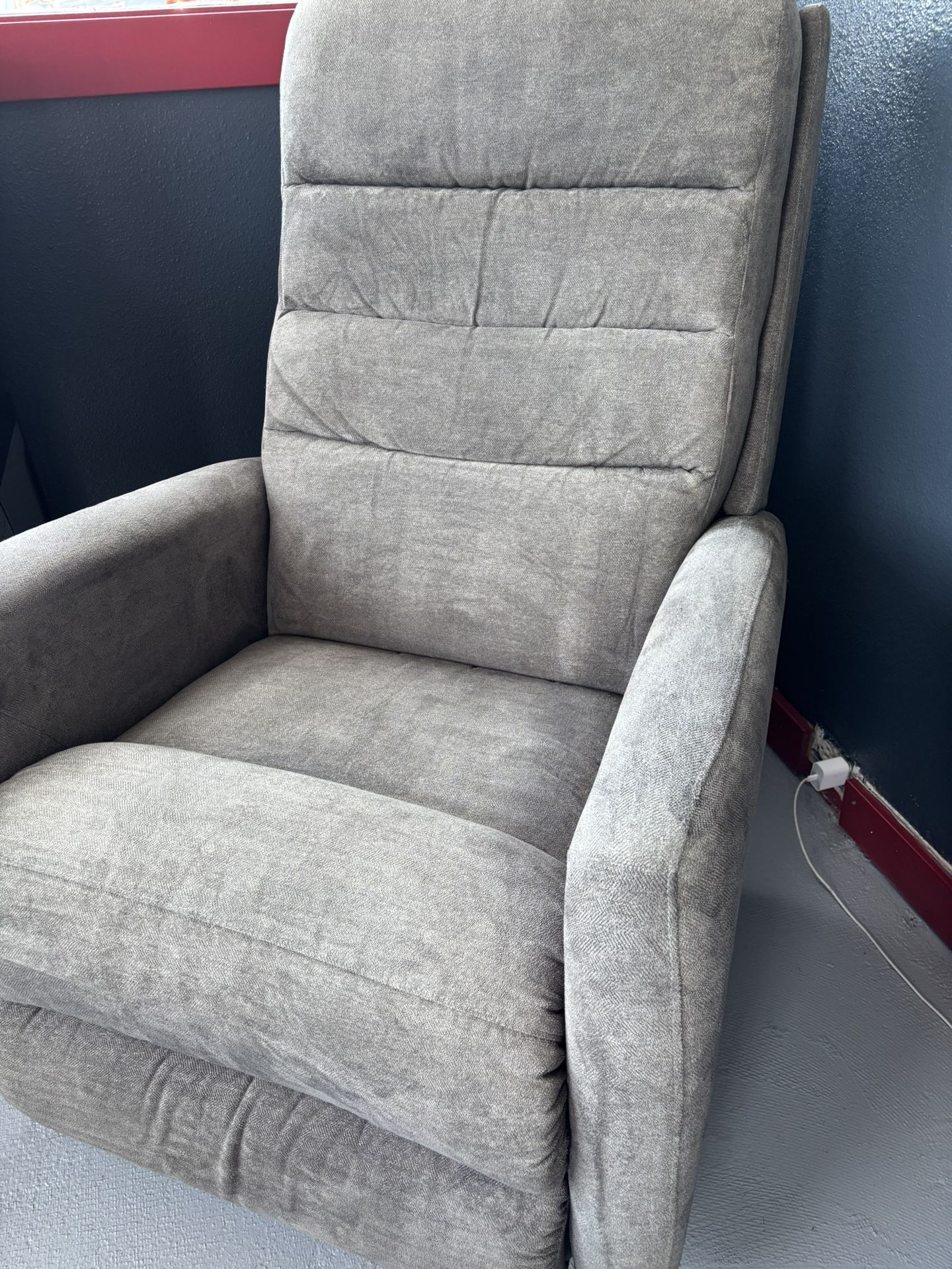 Recliner Lazboy $80
