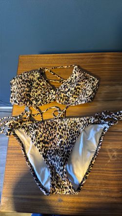 Bikini (never used) Size M Top