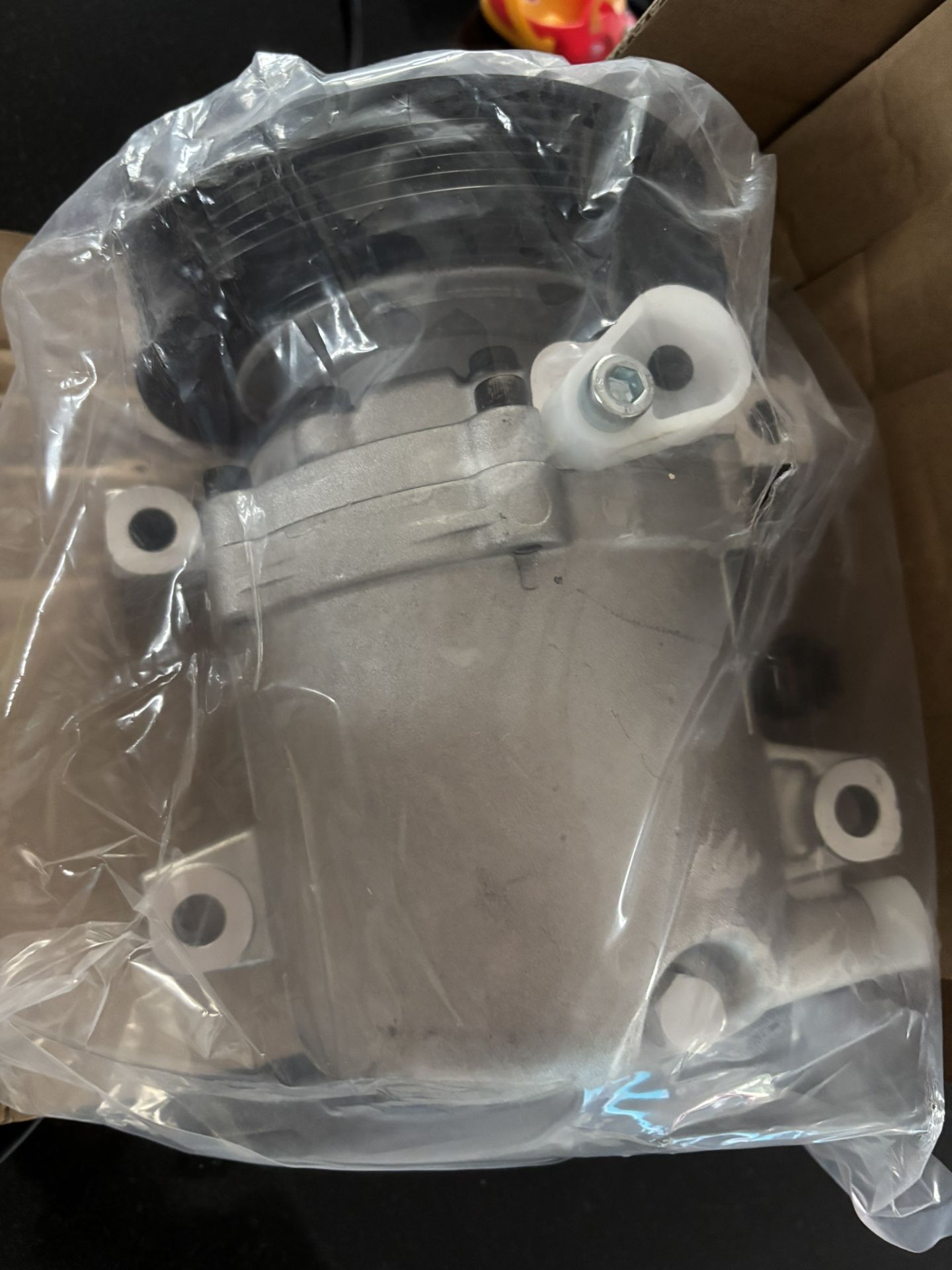 GXYWADY A/C Compressor with Clutch CO 10386C Replacement for Nissan Frontier 1(contact info removed) Xterra 2000-2004 3.3L V6 Air Conditioning Compres