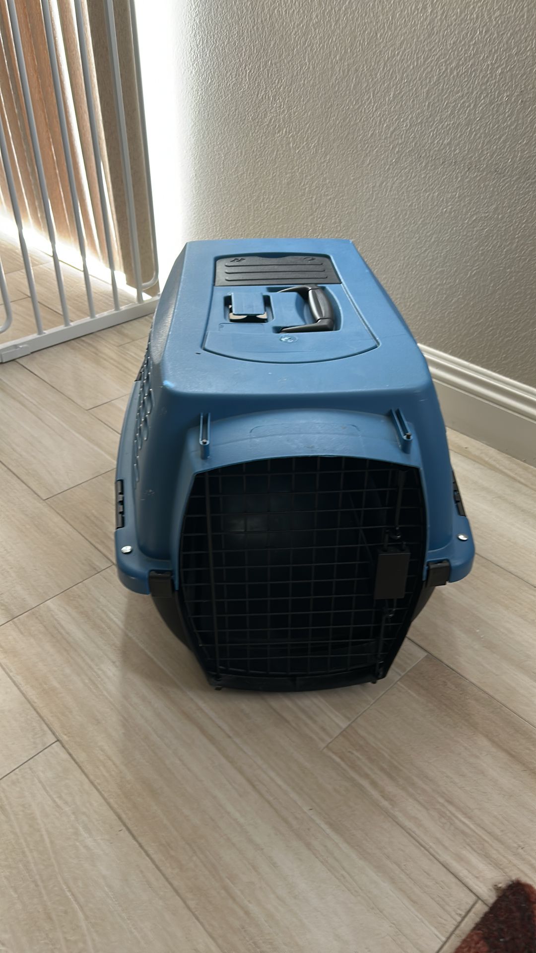 Pet carrier