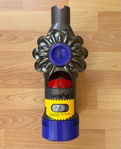 Dyson V7 vacuum