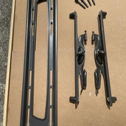 Rocketfish Tilting TV Wall Mount For 32 To 70 Inch Flat Panel TV's