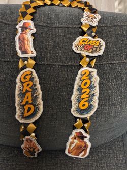 Graduation leis
