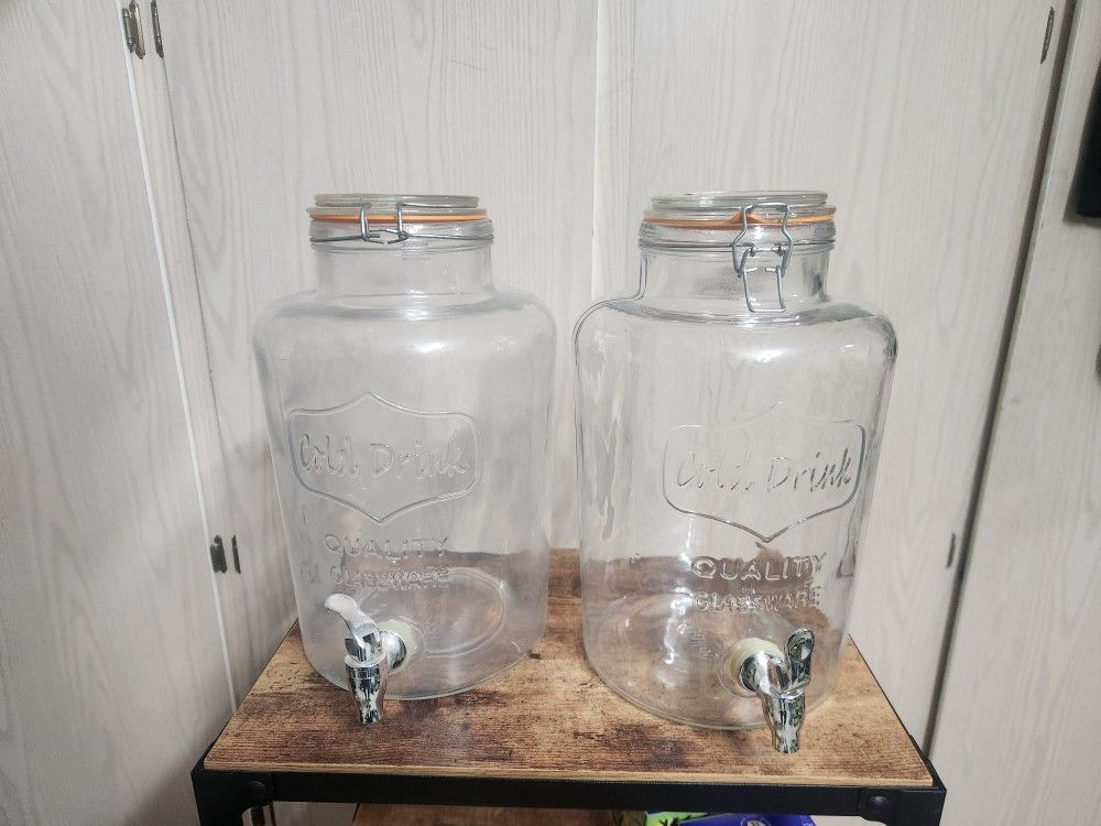 Glass Beverage Dispenser