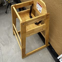 Baby Wooden high Chair With Seat Harness 