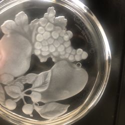 2 Vintage 1941 Japanese Art Work Glass Small Bowl With 3 D Frosted Fruit 