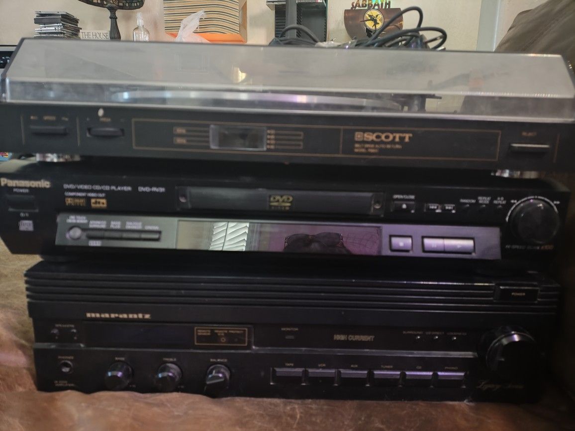 Stereo Set: Record Player, CD Player, Receiver 