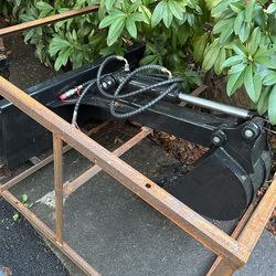 Skid Steer Hydraulic Digger