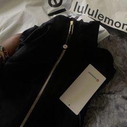 Lululemon Sets 