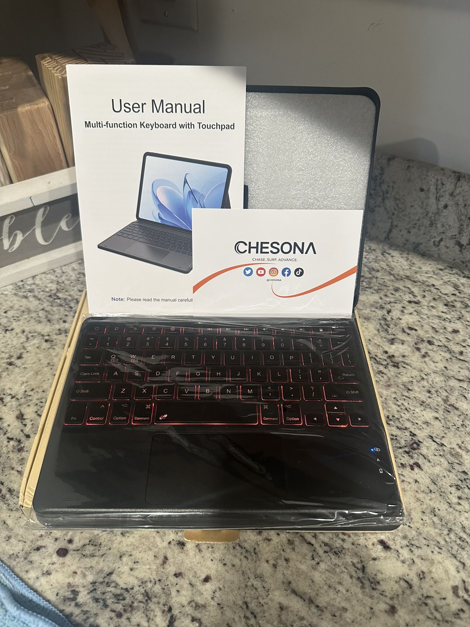 for iPad Air 11 Inch Case with Keyboard M3/M2 (2025/2024), 7-Color Backlight, Multi-Touch Tr