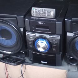 Sony MHC-EC909iP Stereo System Like New + Subwoofer 