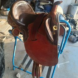 Leather saddle