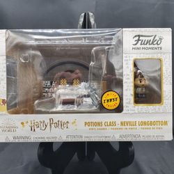 BRAND NEW Funko Pop Limited Edition Chase Harry Potter Mini Moment Neville Longbottom 