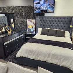 SALE!!! 4-PC King Bedroom Set / Bedframe, Nightstand, Dresser & Mirror