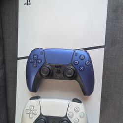 PlayStation 5 PS5 + 2 Controller + Disc 