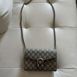 Gucci GG Dionysus supreme bag
