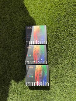Twinkly curtain lights