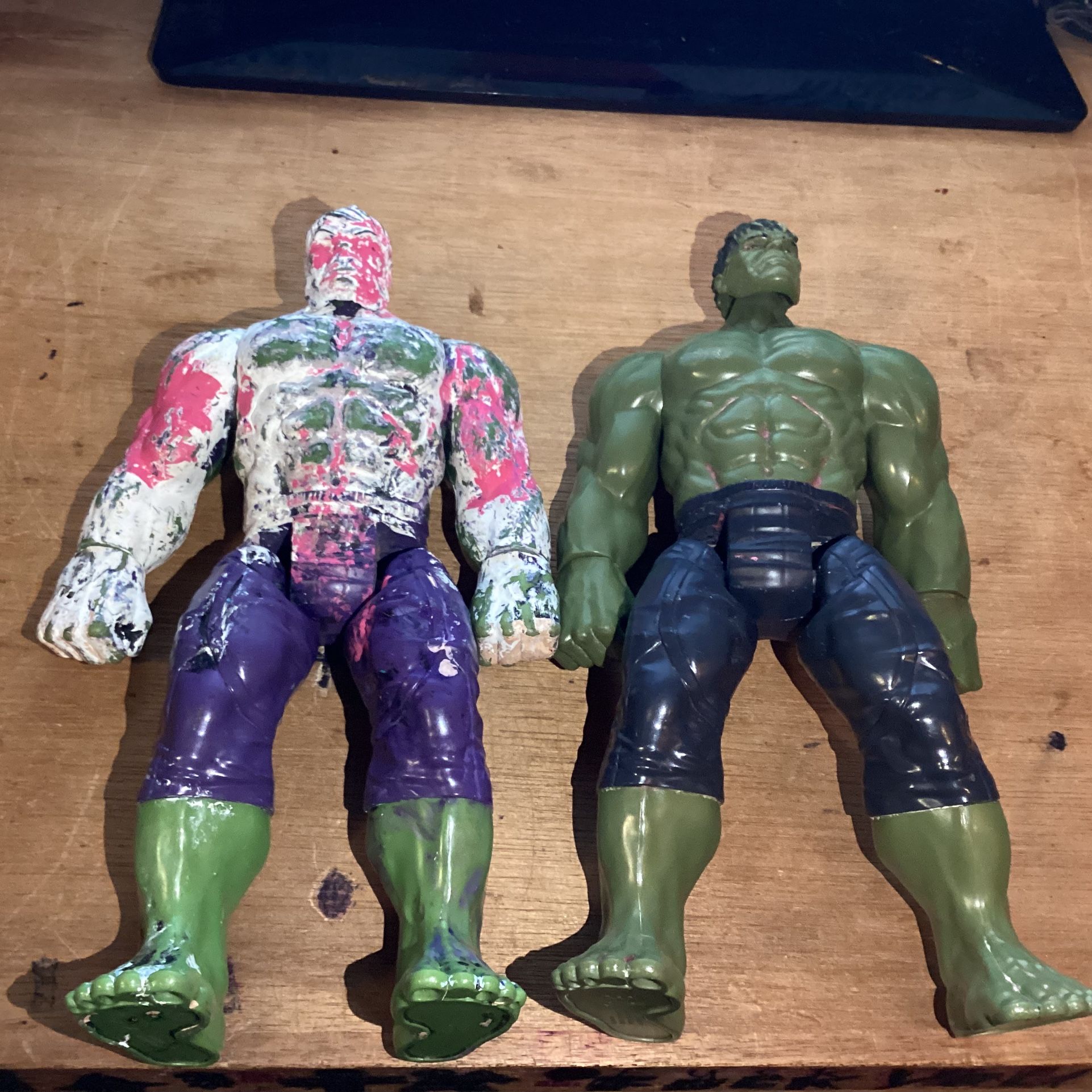2016 Marvel Hasbro Incredible Hulk and 2017 Marvel Hasbro Incredible Hulk Action Figure toys