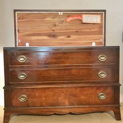 Lane Hepplewhite Cedar Chest 