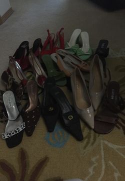 Lots of shoes size form 7/5-8 .dressy or casual wear .ask me the price .