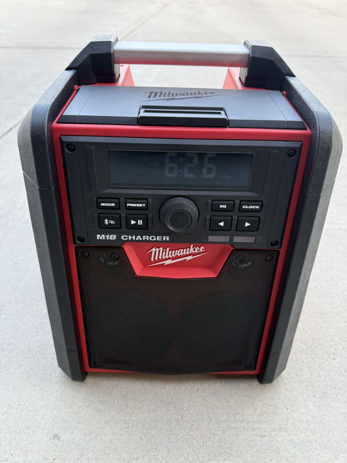 Milwaukee M18 Radio With Charger