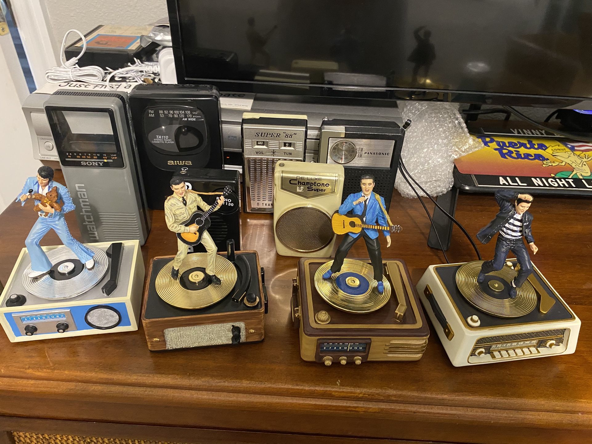Assorted Collectibles Sold As A Lot. Please Read Discription