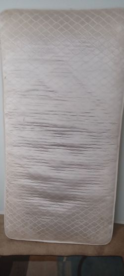 Twin mattress