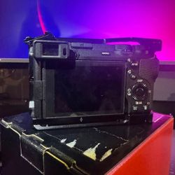 Sony A6700 + Accessories 