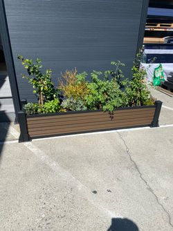 Modern WPC Raised Garden Bed / Planter Box with Aluminum Frame