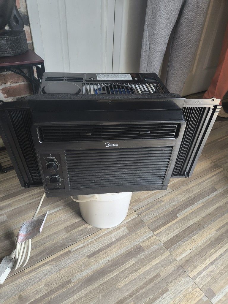 Air Conditioner