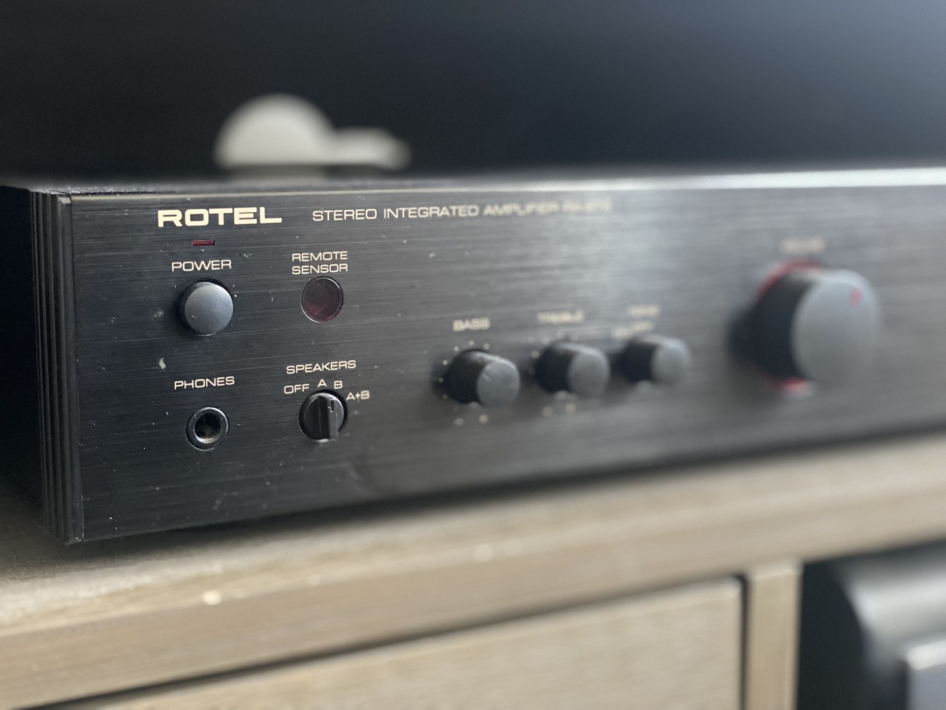 Rotel RA 972 Home Stereo Amplifier 4 Channel Audiophile Integrated Sound System Amp