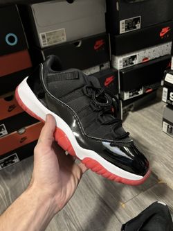 Jordan 11 low Bred Size 9.5